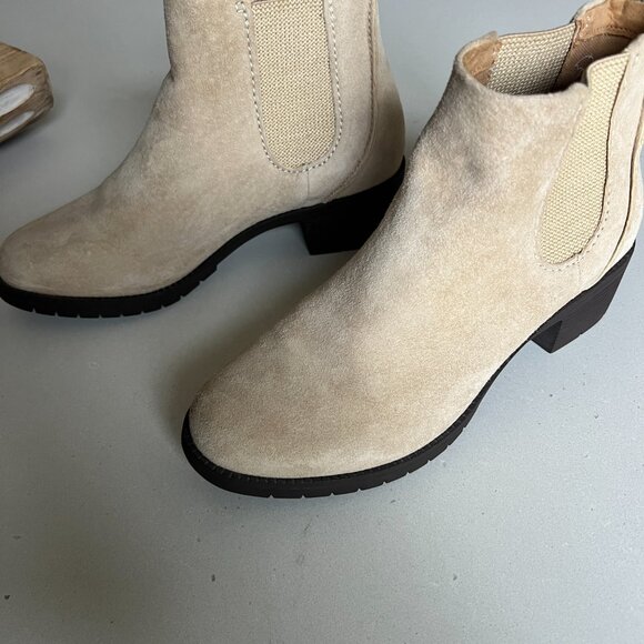 Hush Puppies Waterproof Suede Booties - Picture 3 of 5